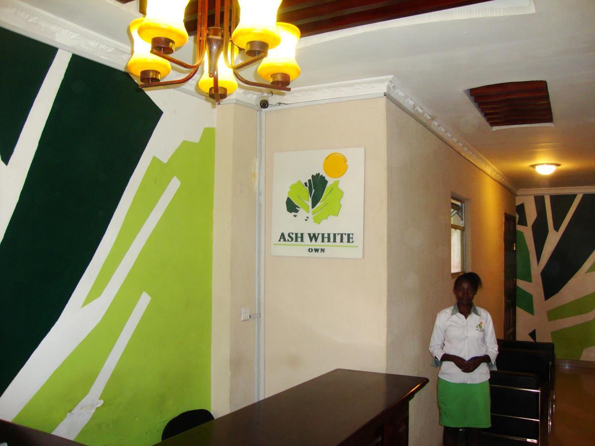 Ash White Hotel Nairobi Exterior photo