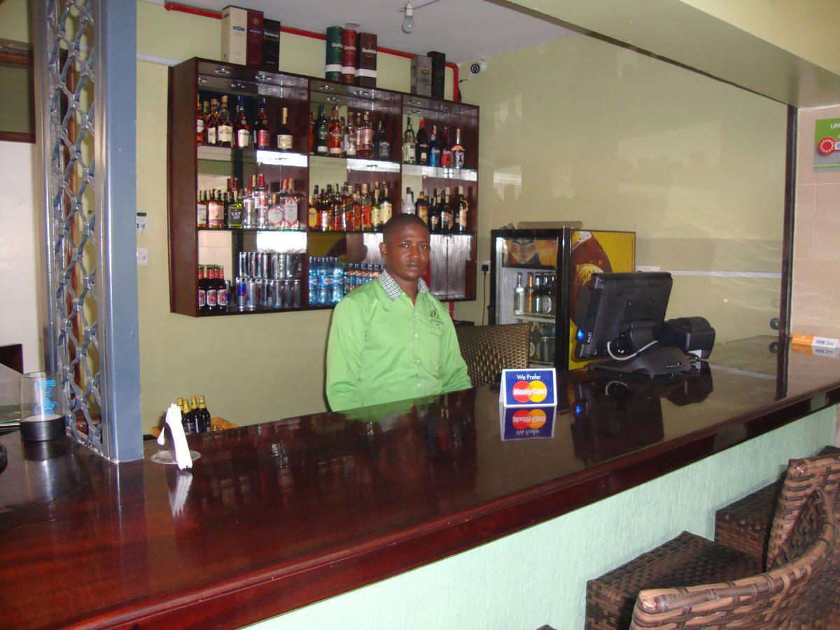 Ash White Hotel Nairobi Exterior photo