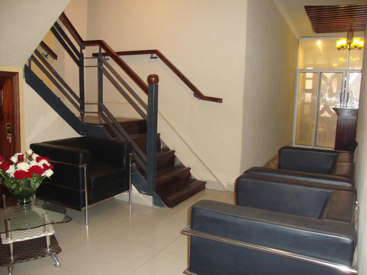 Ash White Hotel Nairobi Exterior photo