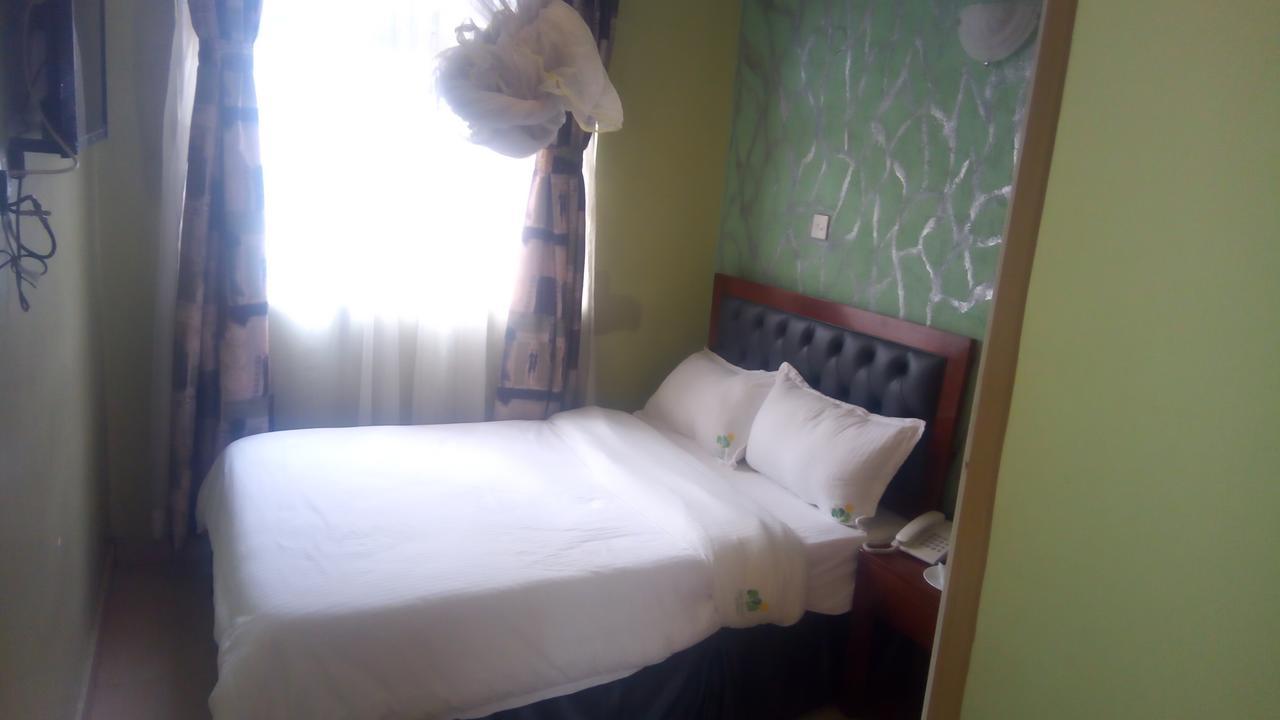 Ash White Hotel Nairobi Exterior photo