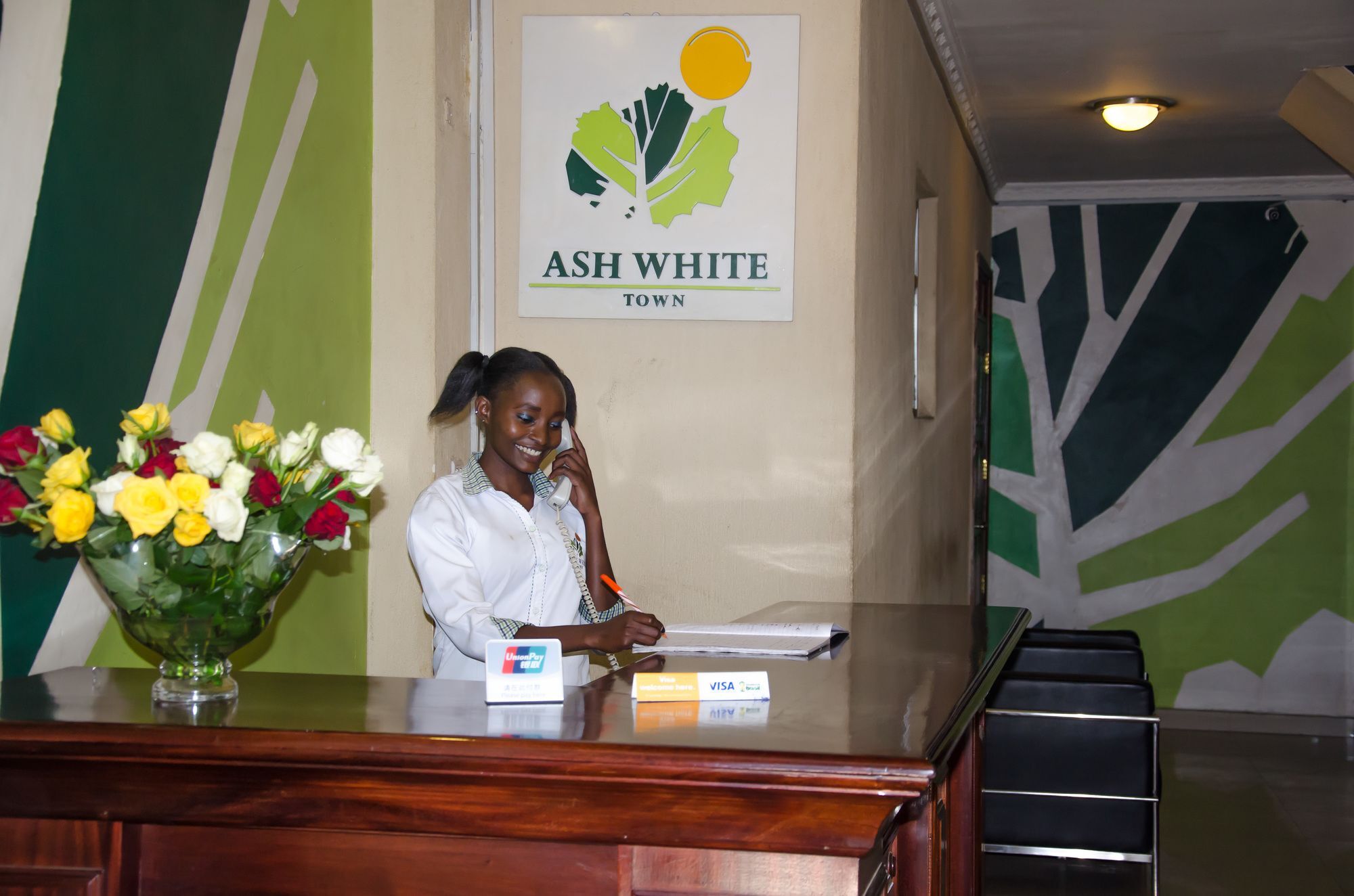 Ash White Hotel Nairobi Exterior photo