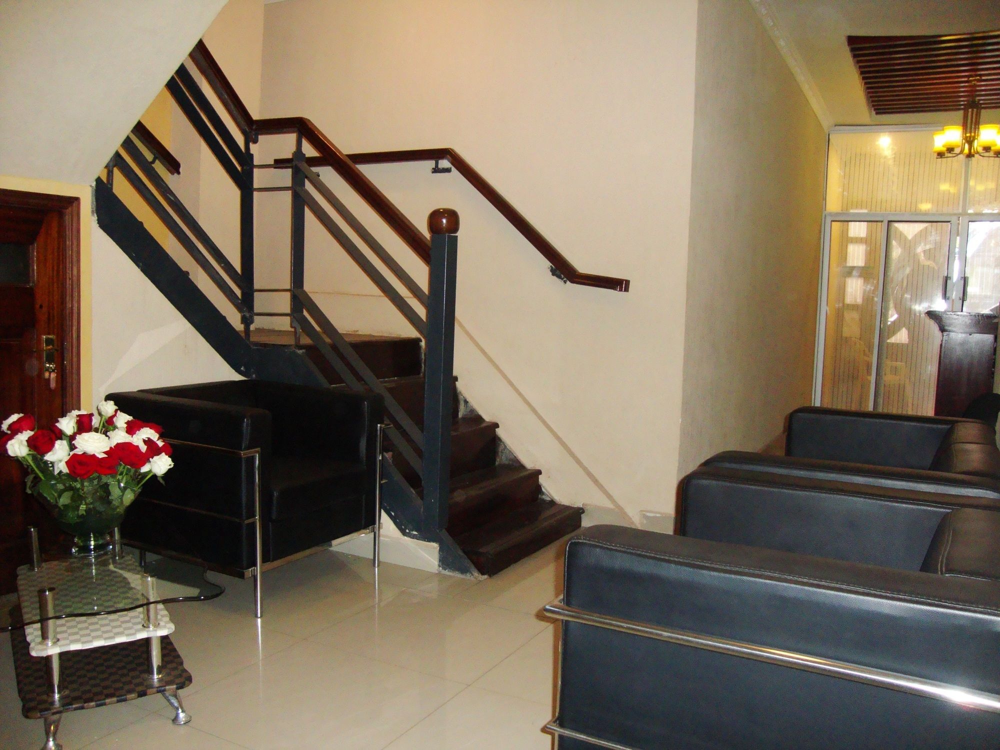 Ash White Hotel Nairobi Exterior photo